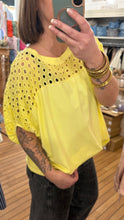 Charger l'image dans la galerie, T-Shirt Louis jaune