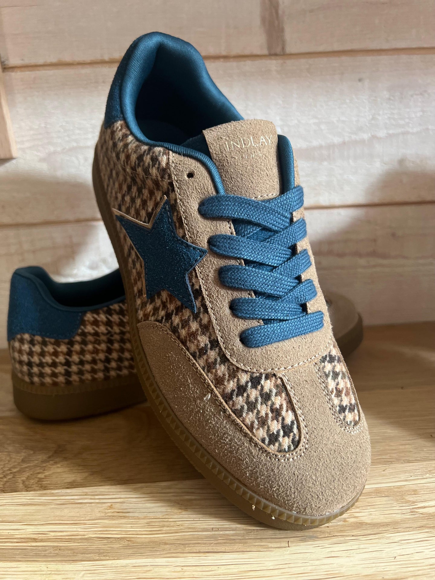 Basket bleu