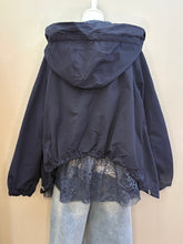 Charger l'image dans la galerie, Veste dentelle bleu marine
