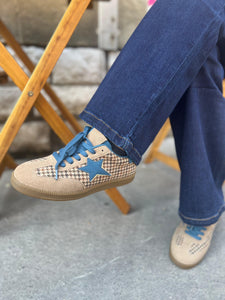 Basket bleu