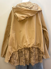 Charger l'image dans la galerie, Veste dentelle Camel
