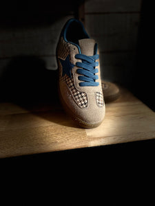 Basket bleu