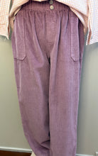 Charger l'image dans la galerie, Pantalon velours violet
