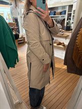 Charger l&#39;image dans la galerie, Imperméable IDÉAL beige
